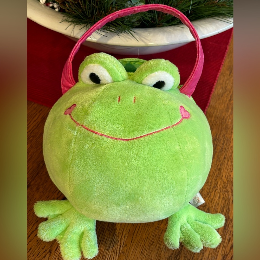 Green Plush Frog purse by Bestever